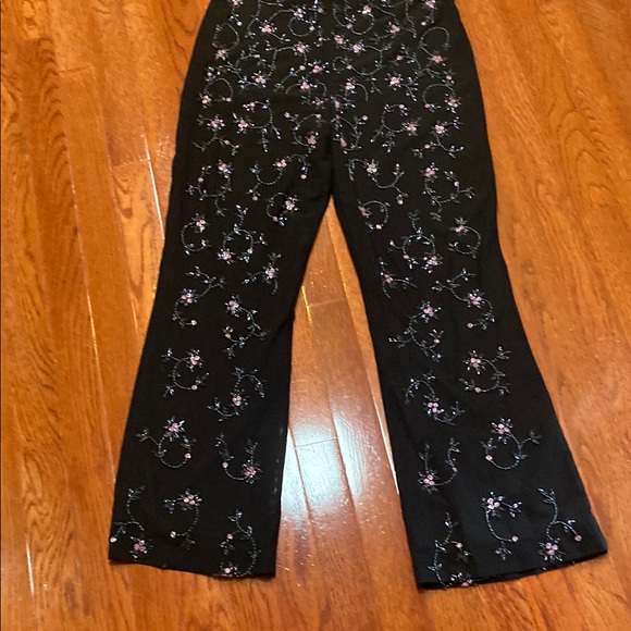 Laundry NWOT Floral Embroidered sequins Black Pants - Picture 5 of 7